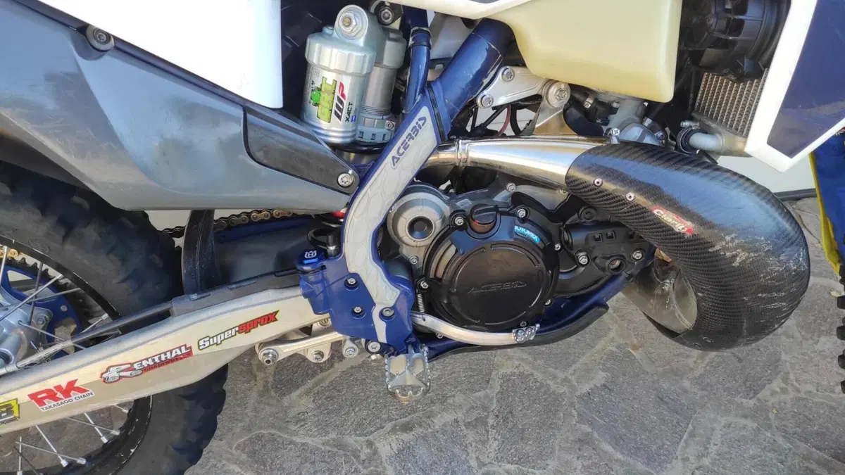 Husqvarna TE 250i (2021)  (5)