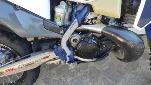 Husqvarna TE 250i (2021)  (5)
