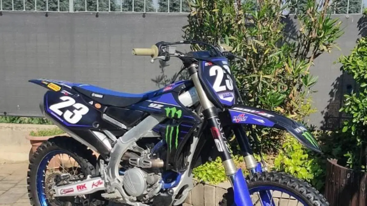 Yamaha YZ 250 F Monster Energy (2022) 