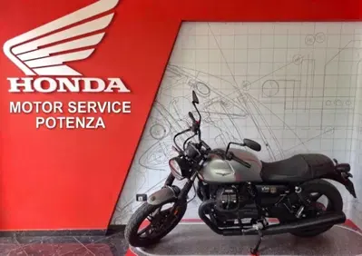 Moto Guzzi V7 Stone (2021 - 24) - Annuncio 10100153