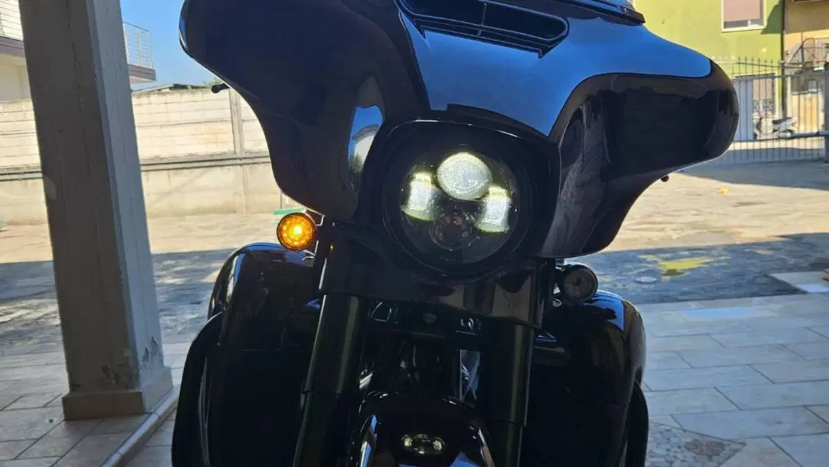 Harley-Davidson 117 Street Glide (2018 - 20) - FLHXSE  (5)
