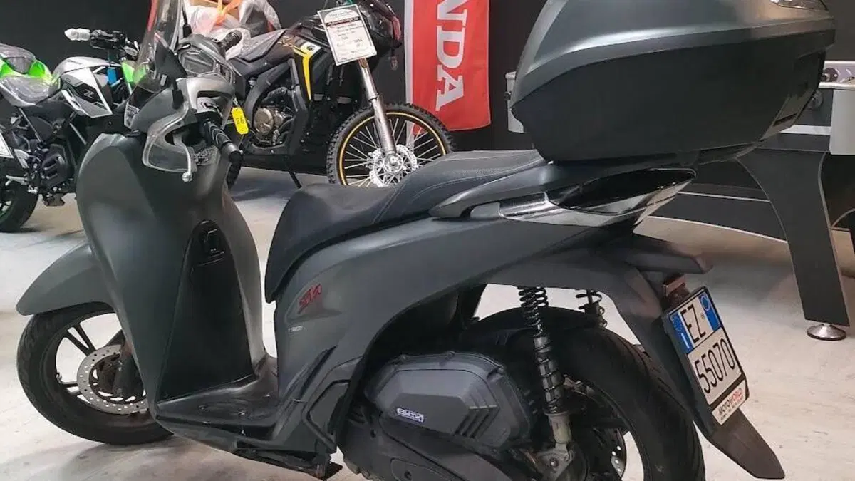 Honda SH 150i (2020 - 23)  (3)