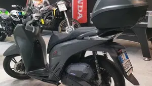 Honda SH 150i (2020 - 23)  (3)