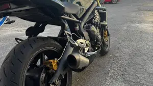 Triumph Street Triple (2007 - 12)  (5)