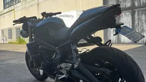 Triumph Street Triple (2007 - 12)  (9)