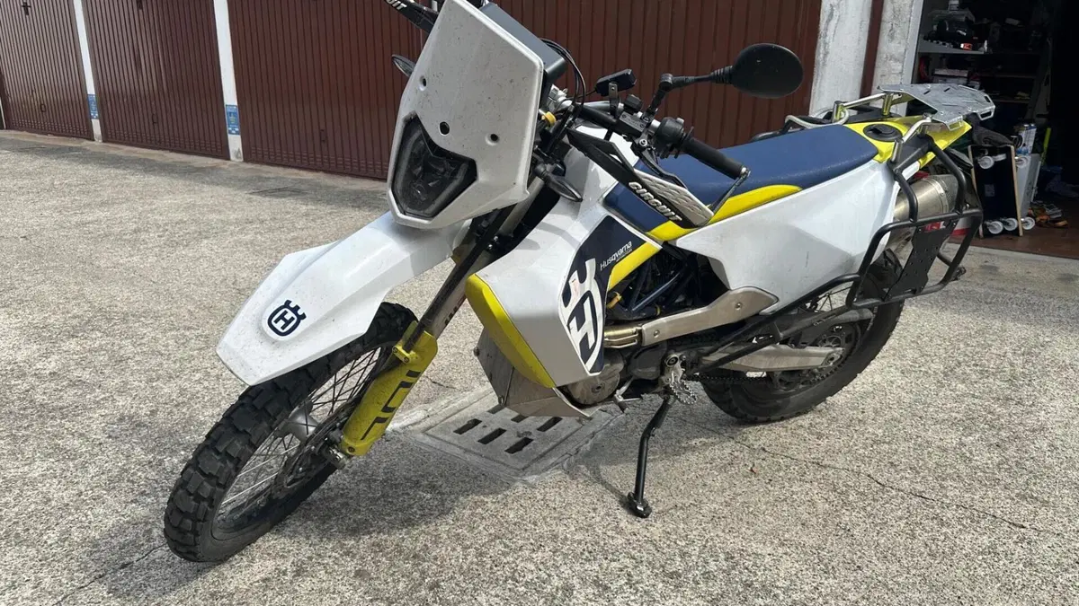 Husqvarna 701 Enduro (2023 - 25)  (2)