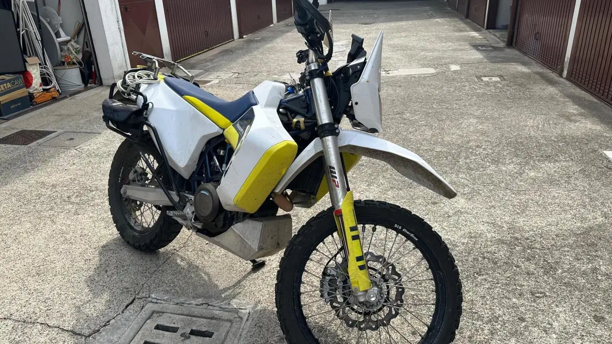 Husqvarna 701 Enduro (2023 - 25)  (4)