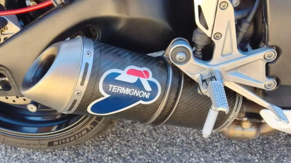Honda CBR 1000 RR Fireblade (2008 - 11)  (4)