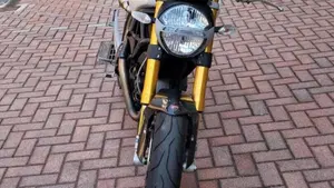 Ducati Monster 1100 S (2009 - 10)  (2)