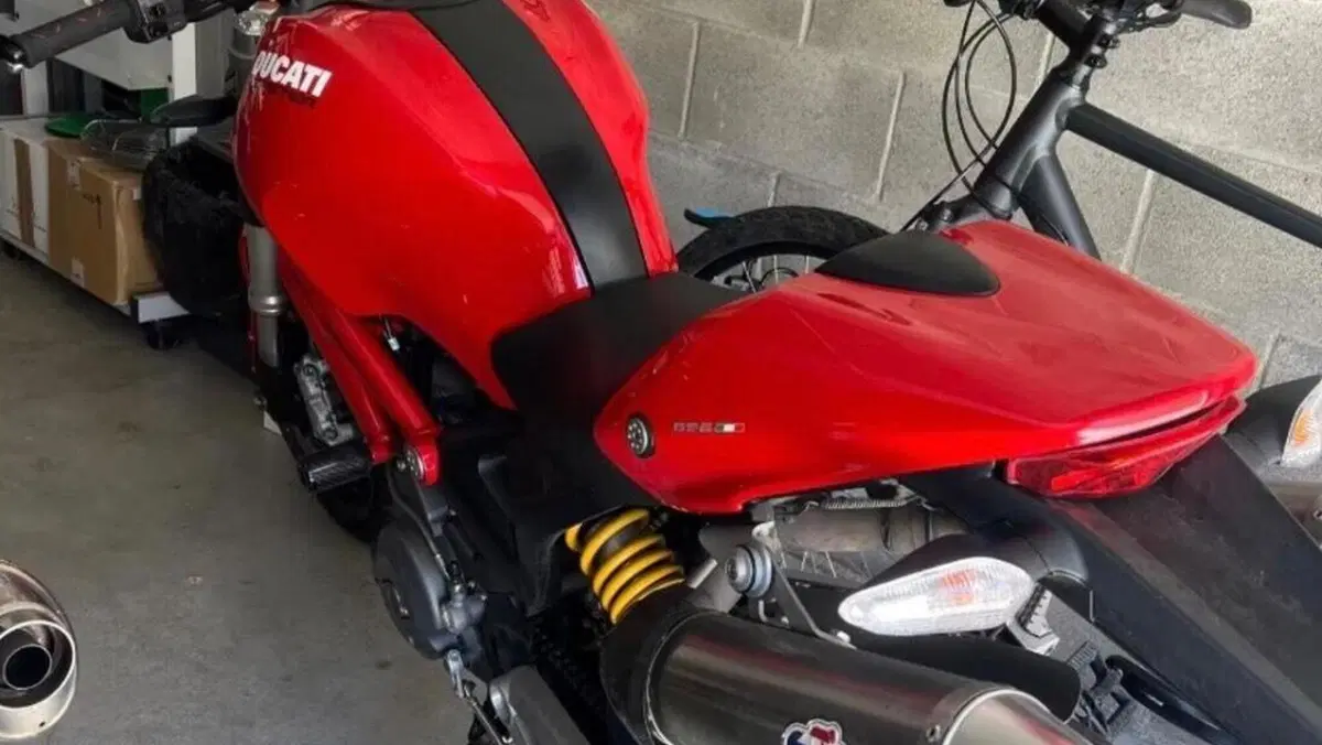 Ducati Monster 696 Plus (2007 - 14)  (3)