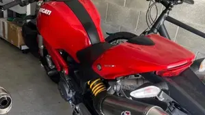 Ducati Monster 696 Plus (2007 - 14)  (3)