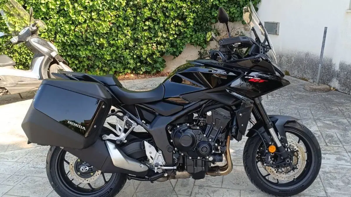 Honda CB 1000 GT (2026)  (4)
