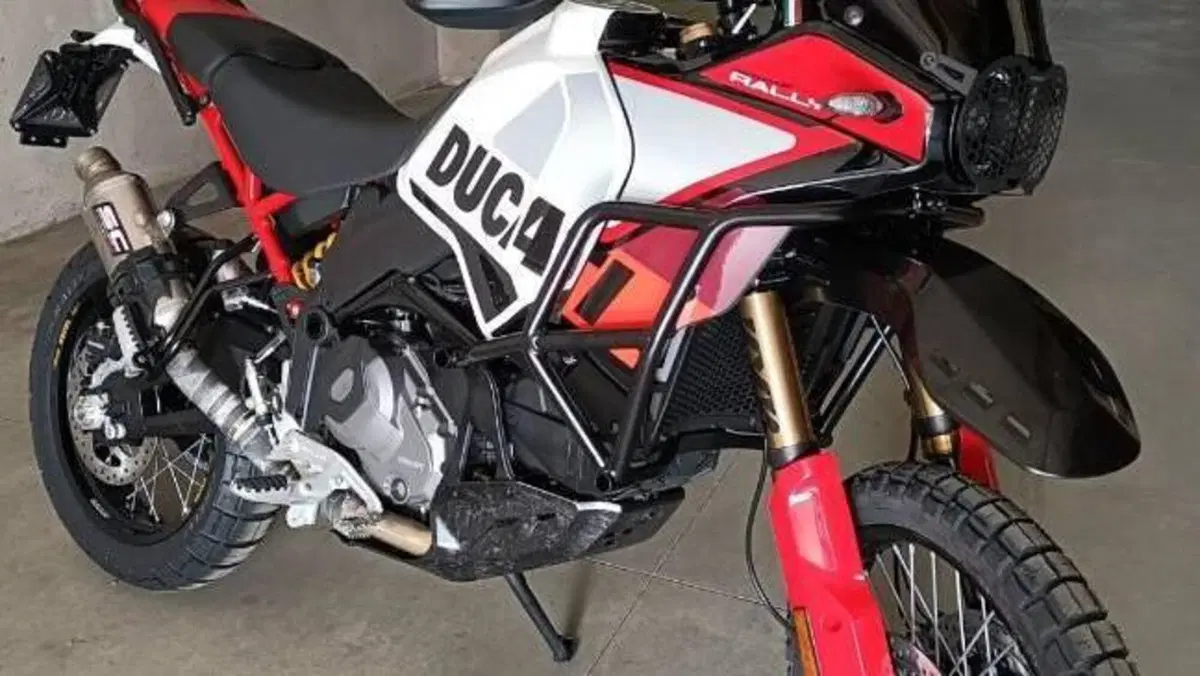 Ducati DesertX Rally (2024 - 25)  (2)