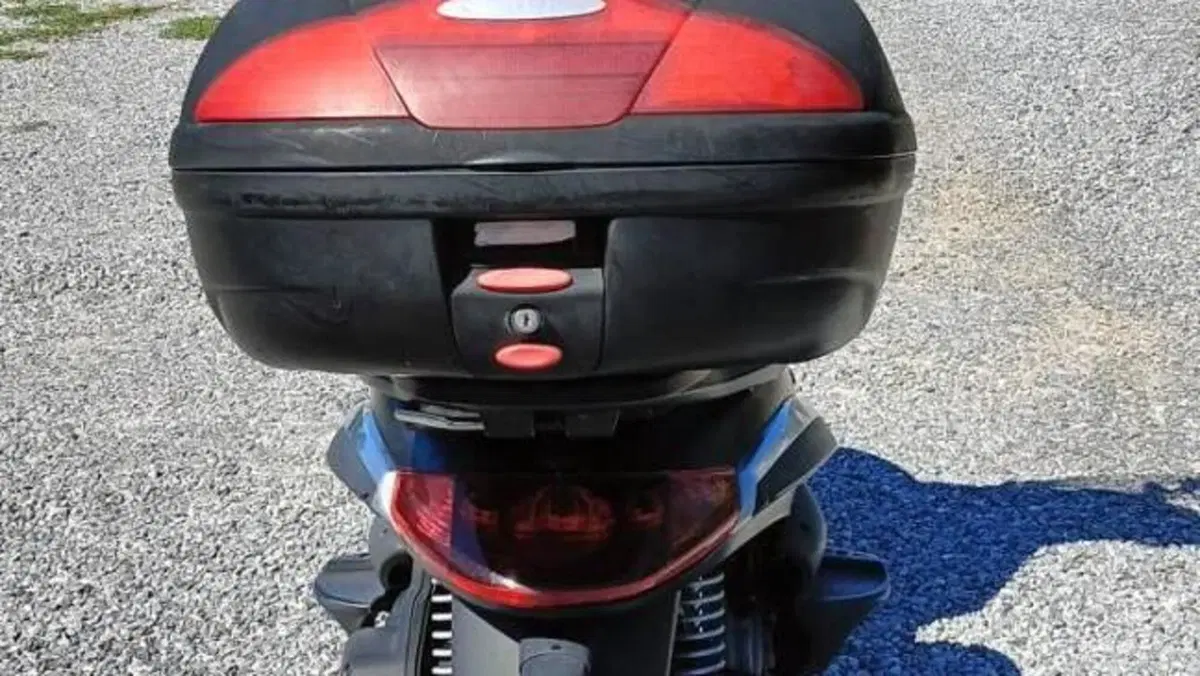 Piaggio Beverly 250 i.e. (2004 - 06)  (9)
