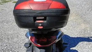 Piaggio Beverly 250 i.e. (2004 - 06)  (9)
