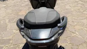 Honda Forza 350 (2022 - 24)  (4)