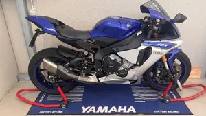 Yamaha YZF R1 (2015 - 16) 