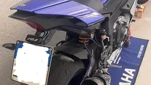 Yamaha YZF R1 (2015 - 16)  (5)