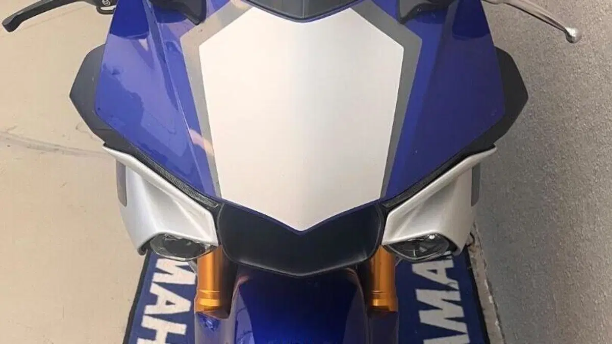 Yamaha YZF R1 (2015 - 16)  (6)