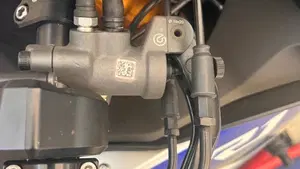 Yamaha YZF R1 (2015 - 16)  (8)