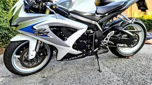 Suzuki GSX R 600 (2008 - 10)  (2)