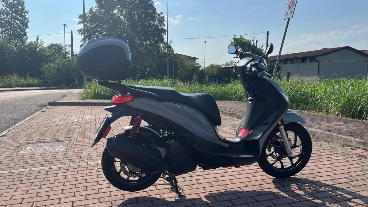 Piaggio Medley 150 S ABS (2021 - 25)  (4)