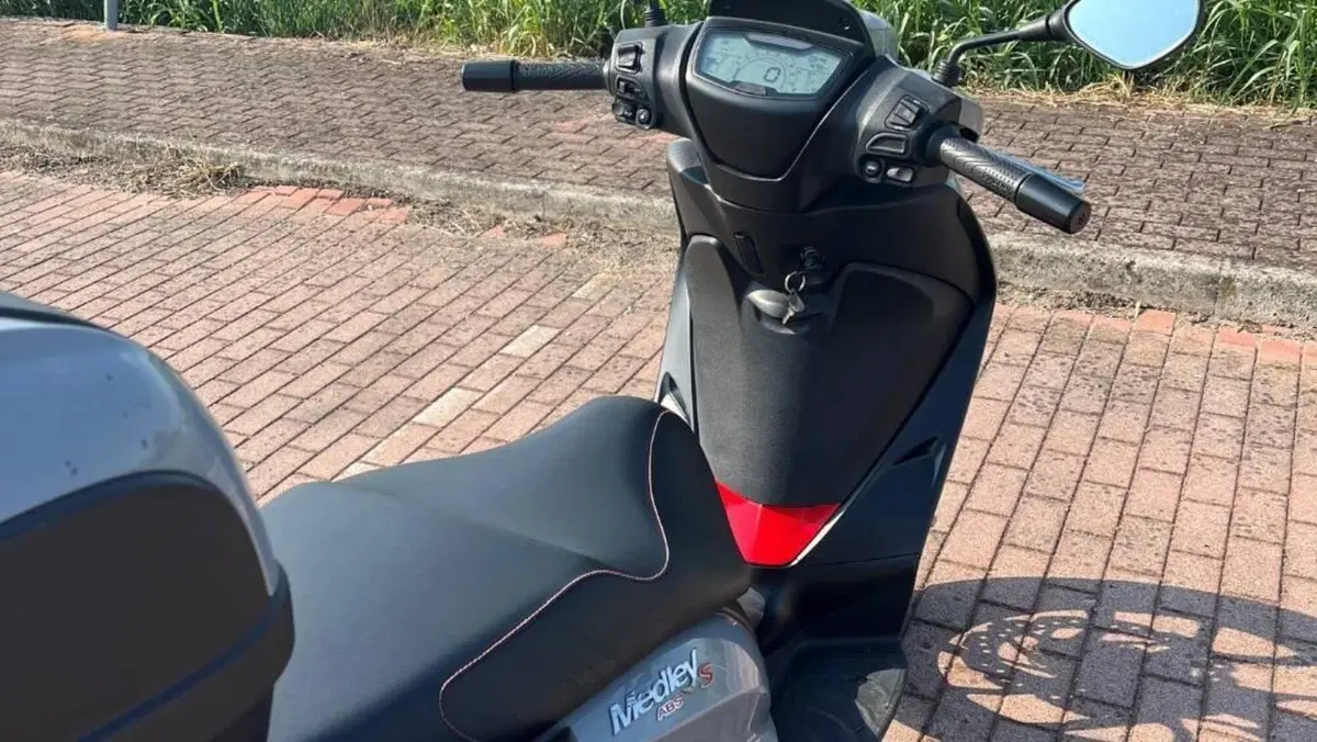 Piaggio Medley 150 S ABS (2021 - 25)  (5)