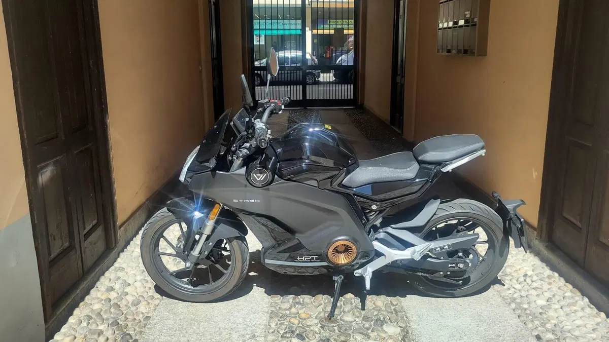 VMoto Stash (2023 - 26)  (3)