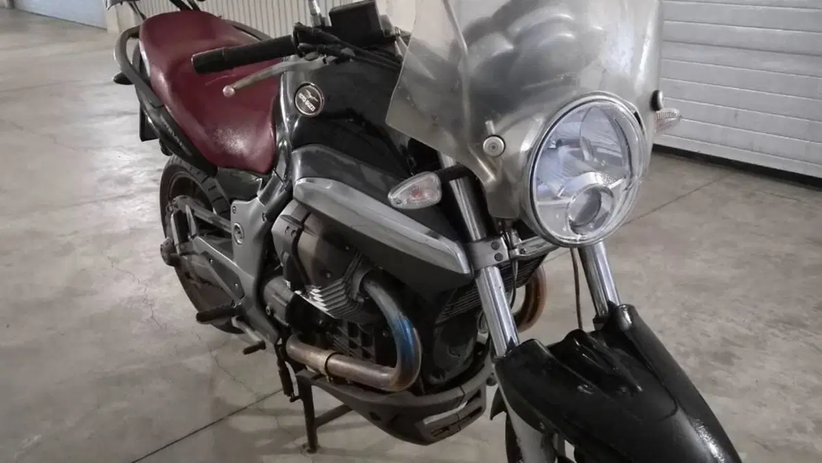 Moto Guzzi Breva V 1100 i.e.  (2)