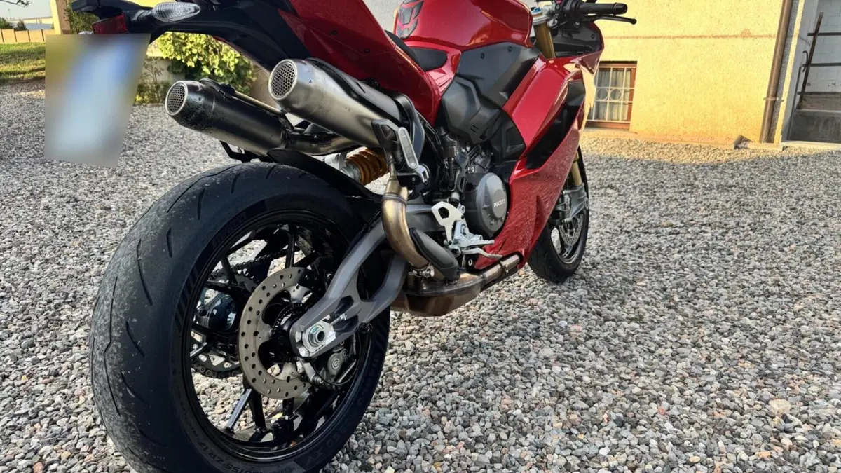 Ducati Panigale V2 S (2025 - 26)  (3)