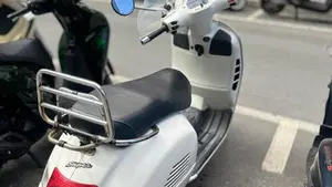 Vespa GTS 300 (2010 - 14)  (3)