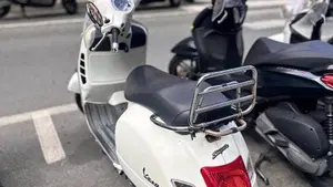 Vespa GTS 300 (2010 - 14)  (4)