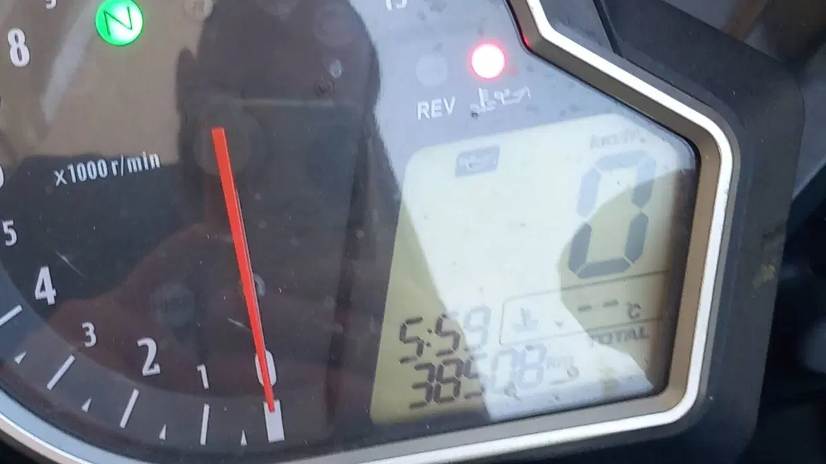 Honda CBR 1000 RR Fireblade (2008 - 11)  (5)