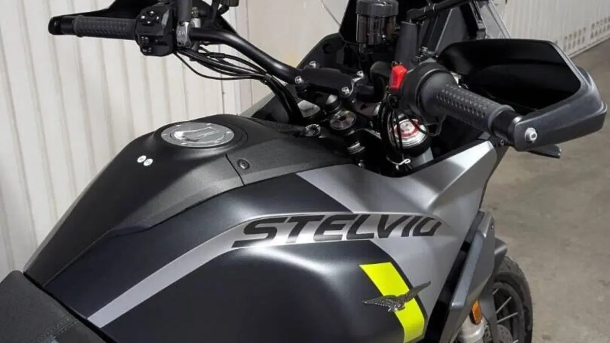 Moto Guzzi Stelvio PFF (2024 - 26)  (3)