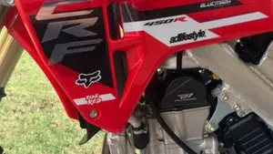 Honda CRF 450R (2026)  (5)