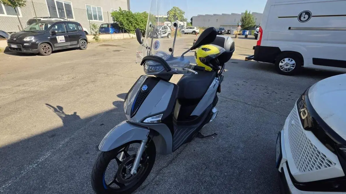 Piaggio Liberty 150 S (2025 - 26)  (4)