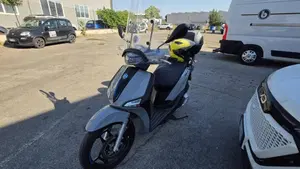 Piaggio Liberty 150 S (2025 - 26)  (4)