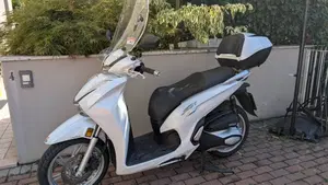 Honda SH 350 (2021 - 24)  (5)