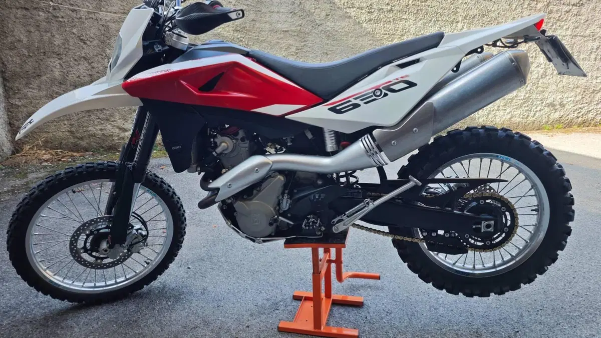 Husqvarna TE 630 (2010 - 13)  (2)