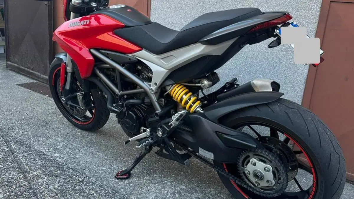 Ducati Hypermotard 821 (2013 - 15)  (6)