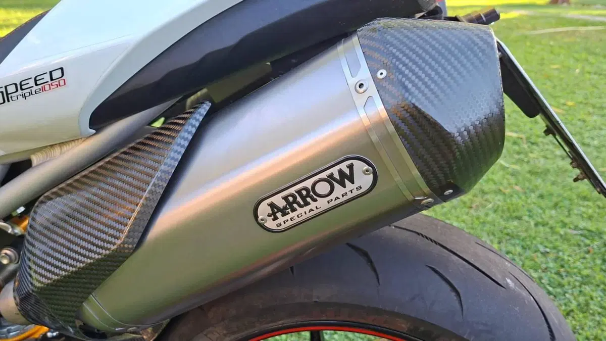 Triumph Speed Triple 1050 RS (2018 - 20)  (8)