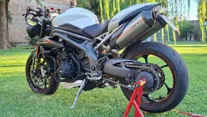 Triumph Speed Triple 1050 RS (2018 - 20)  (11)
