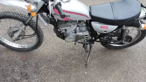 Suzuki   (2)