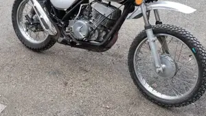 Suzuki   (3)