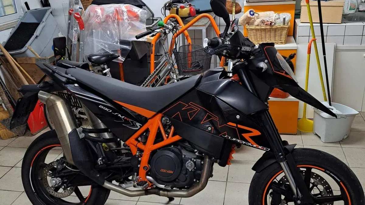KTM 690 Supermoto (2007 - 12)  (4)