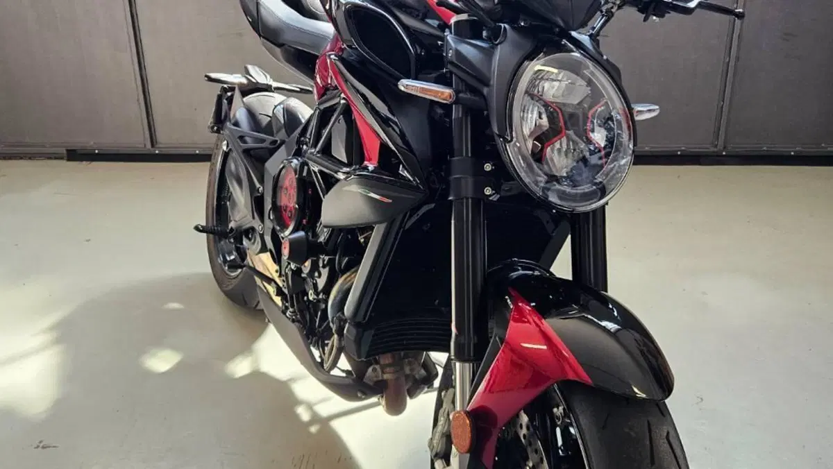 MV Agusta Brutale 800 RR (2021 - 25)  (2)