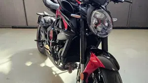 MV Agusta Brutale 800 RR (2021 - 25)  (2)