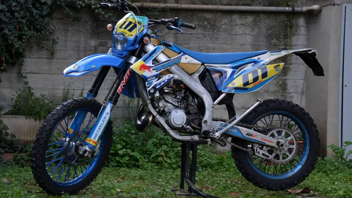 Tm Moto EN 125 (2017) 