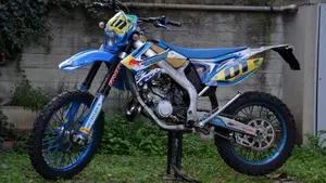 Tm Moto EN 125 (2017) 