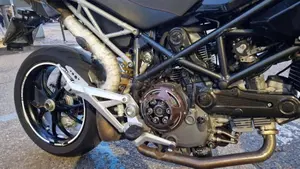 Ducati Hypermotard 1100 EVO SP (2010 - 12)  (4)